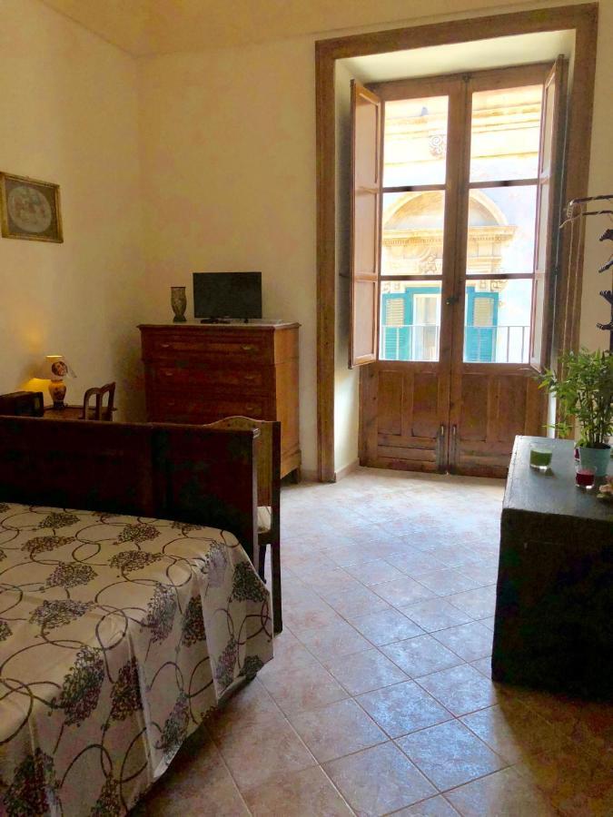 Bed and Breakfast Zio Toto Noto Exterior foto